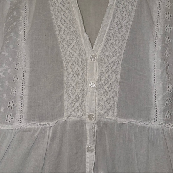 🌴 🩵 Beautiful White Cover Up Dress - Picture 3 of 6